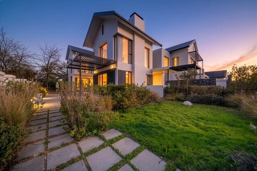 To Let 4 Bedroom Property for Rent in Val De Vie Estate Western Cape
